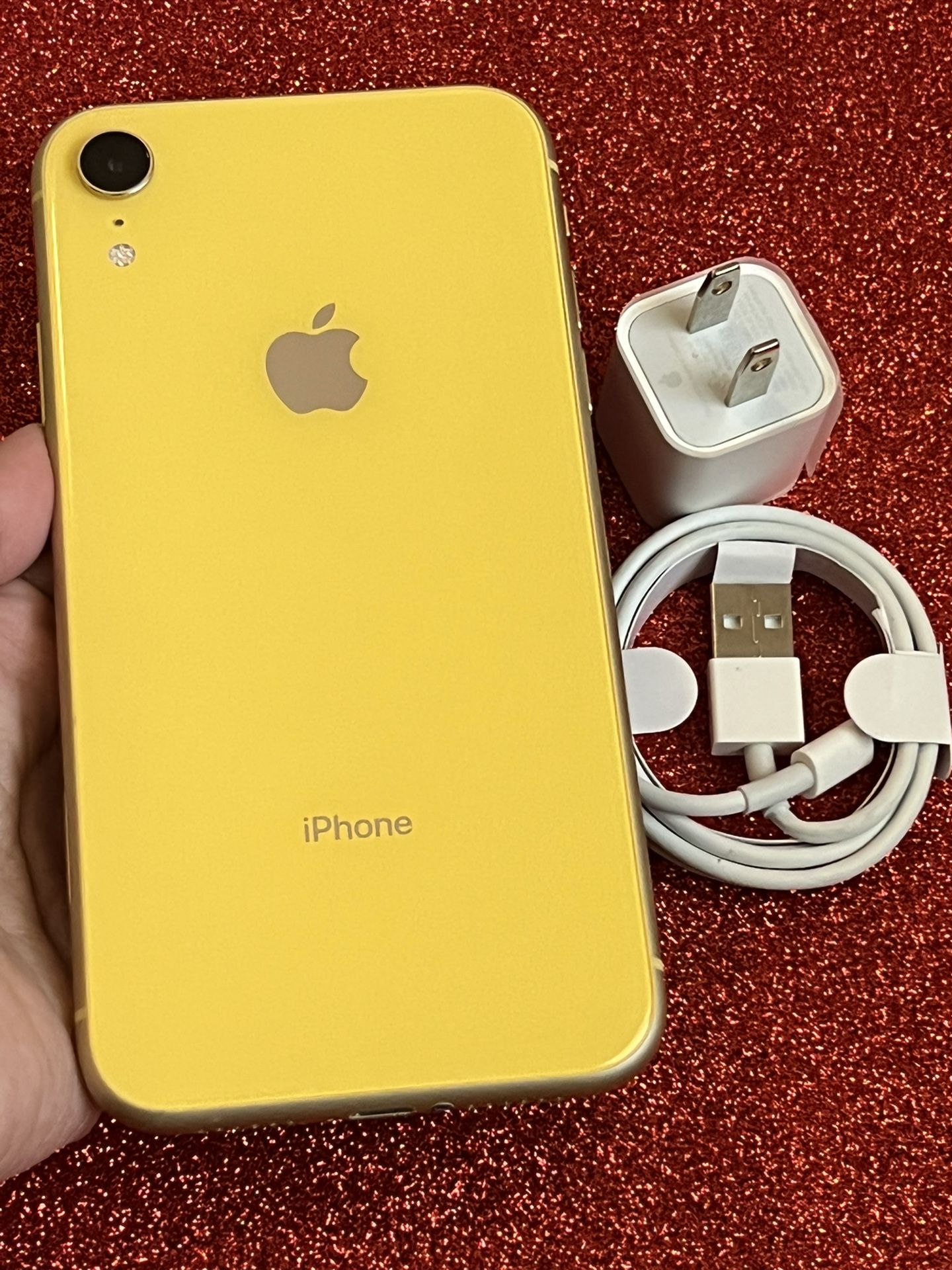 IPhone XR (64gb) Yellow UNLOCKED