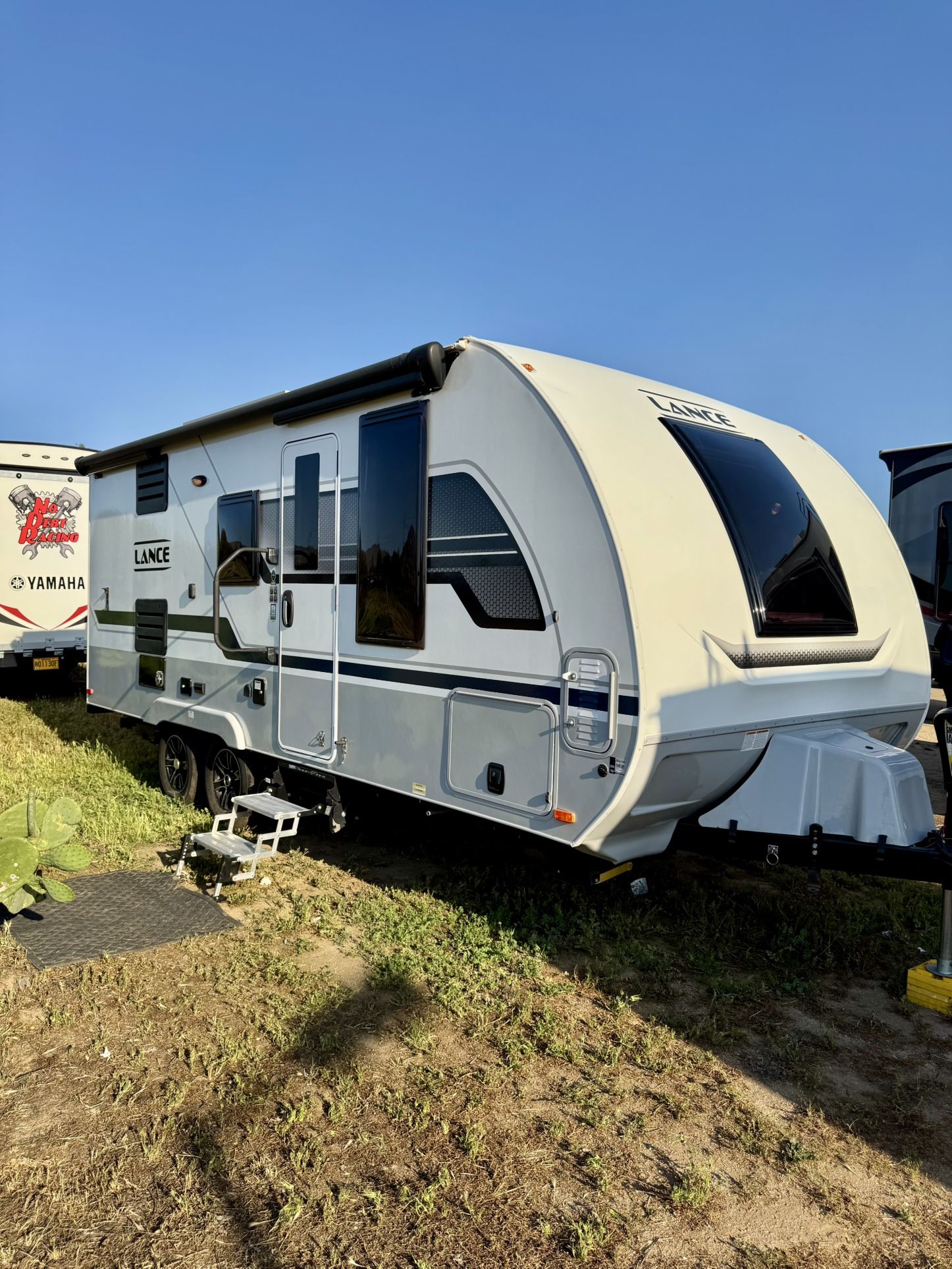 2022 Lance Camper Lance 1985