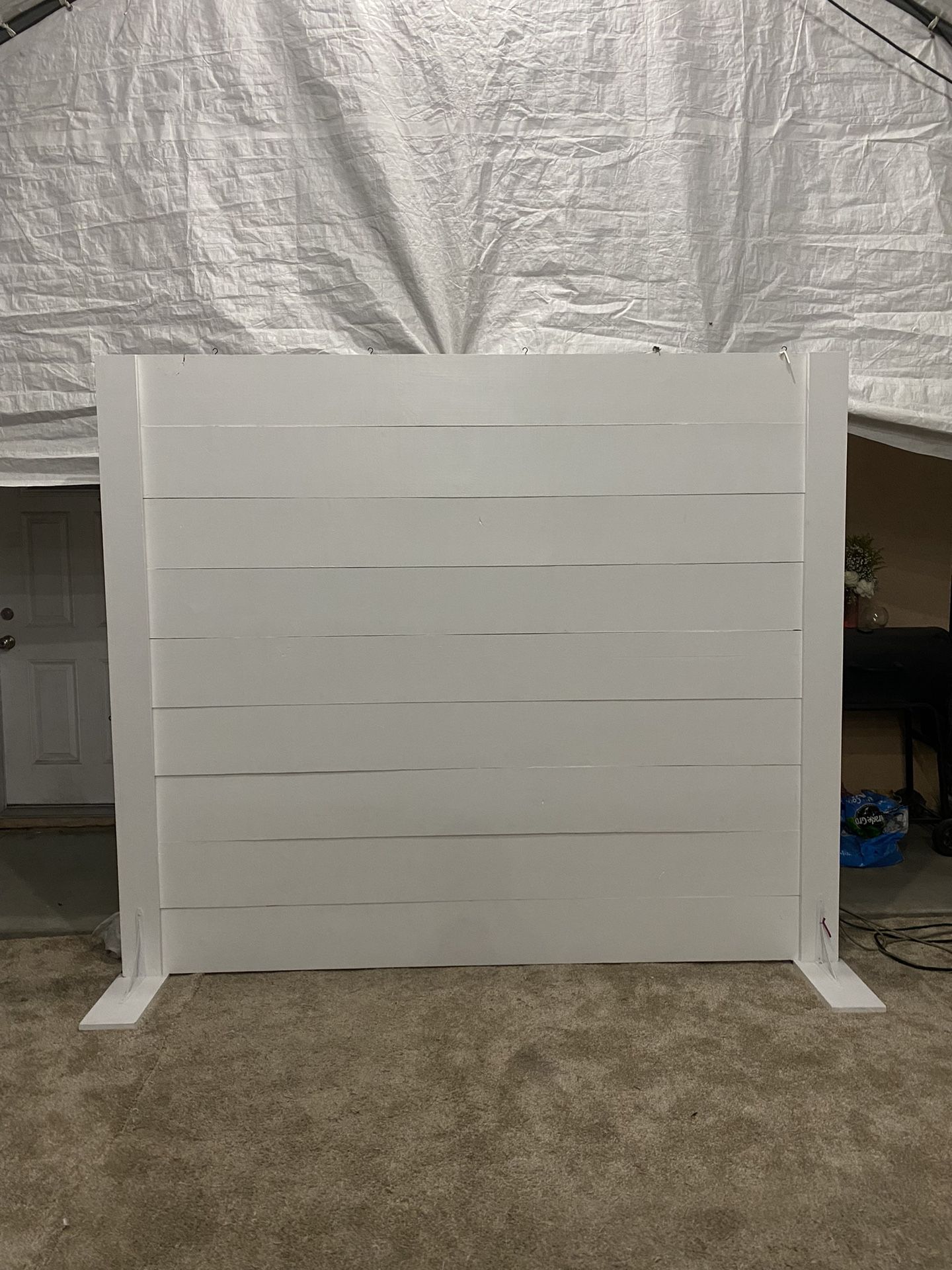 Backdrops. (Re.ntal Only) Material handling