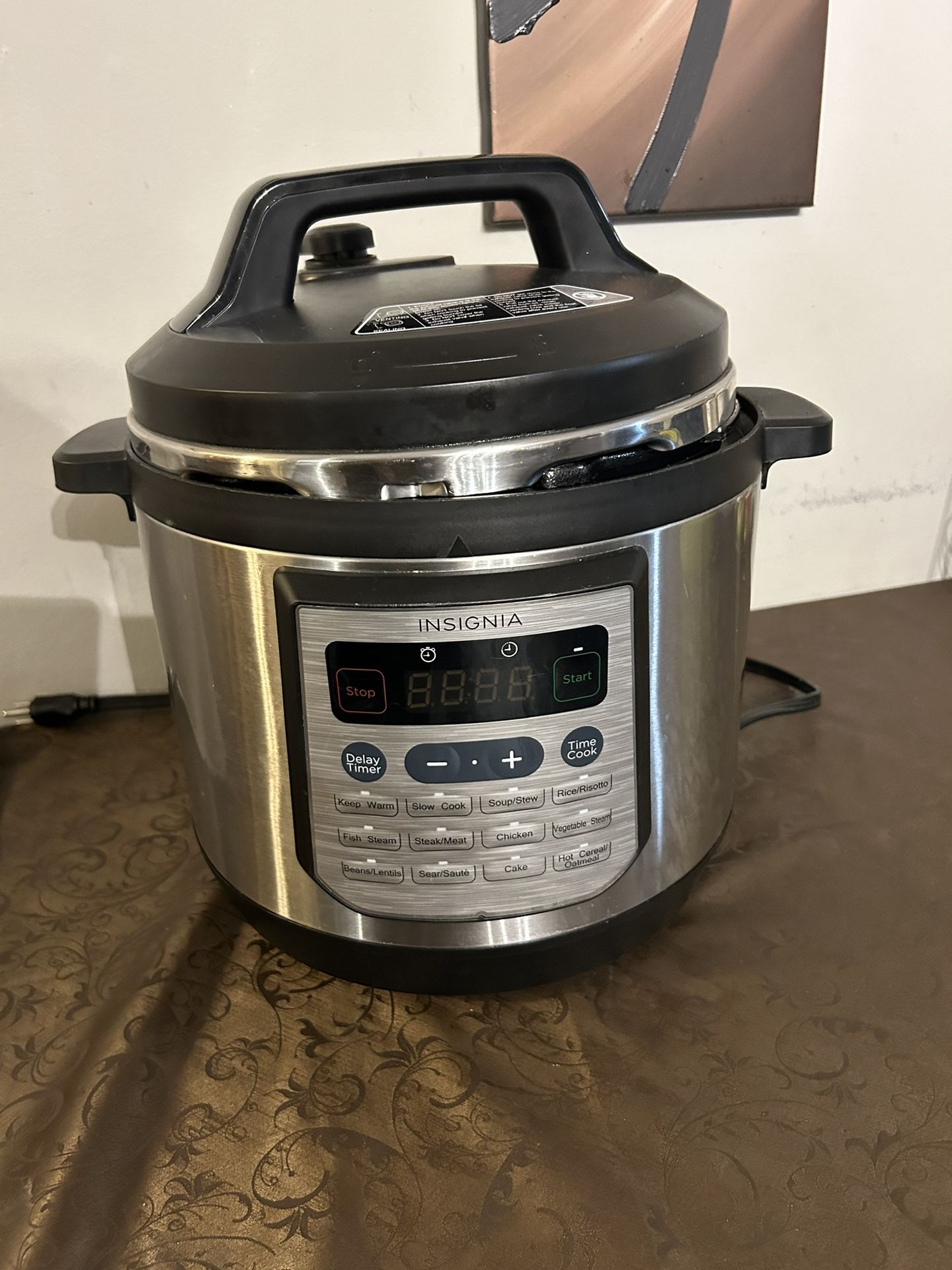 Insignia 8qt Digital Multi Cooker Stainless Steel Pressure Cooker for Sale in Oak Lawn IL OfferUp