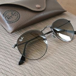 Ray-Ban Round Metal Sunglasses with Case