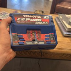 Traxxas Charger 