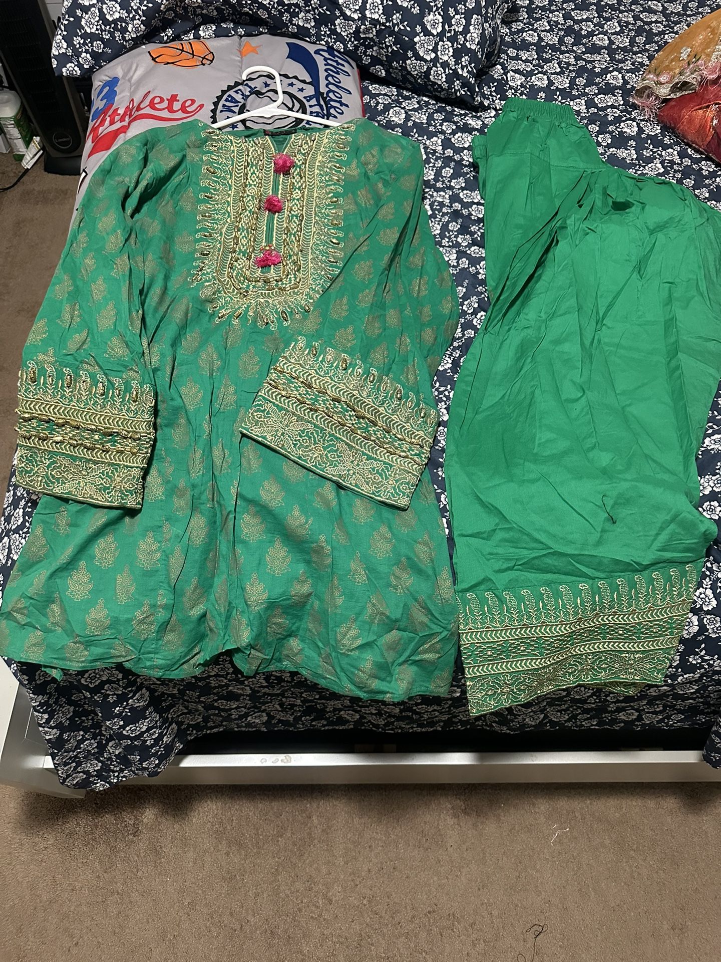 Indian & Arabic Dress 