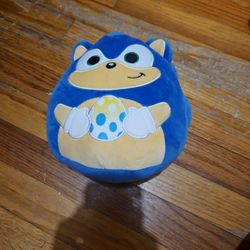 Sonic the Hedgehog Squishmallow Easter edition