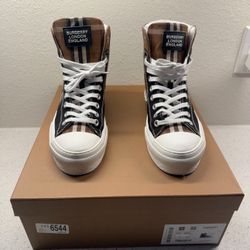 Burberry Sneakers Size 41 