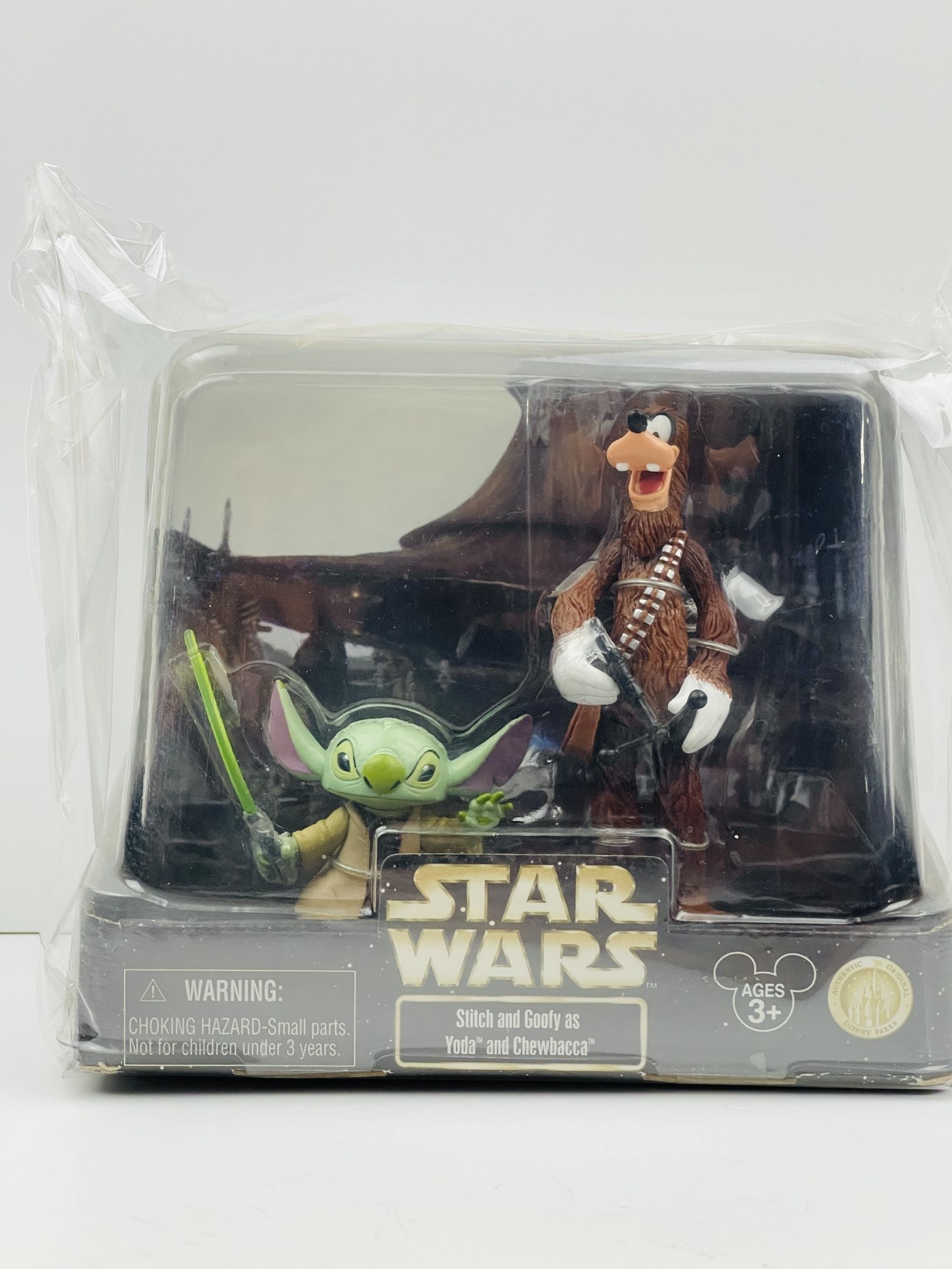 Star Wars Disney Collectible Stitch & Goofy As Yoda And Chewbacca