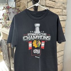 Blackhawks T-shirt Large 