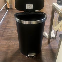 Black Trash Can 
