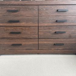 Brown 6-Drawer Dresser
