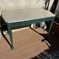 Rectangular Retro/Antique Table