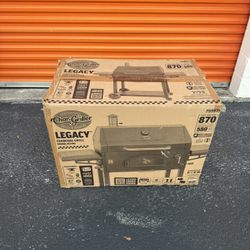 Char-Griller Legacy 33-in W Black Cart Charcoal Grill