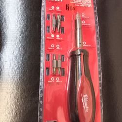 MILWAUKEE  11IN1 MULTI- BIT DRIVER W/ TORX