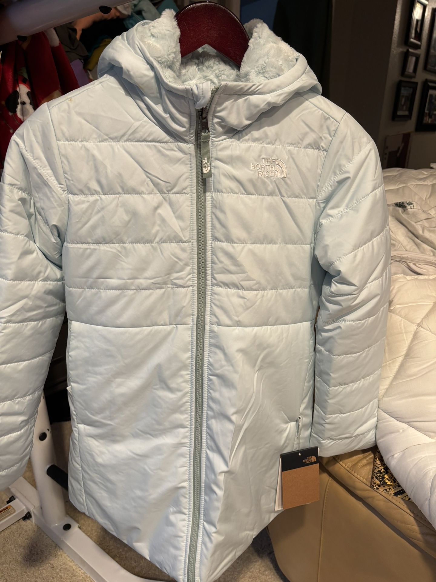 North face Jacket Kids Size M (10/12) Brand New!!