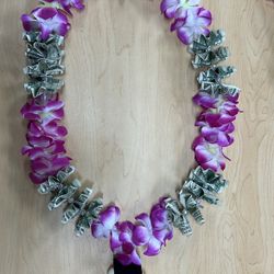 Graduation Leís Starts At $8