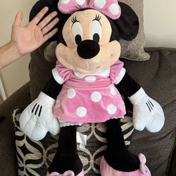 Jumbo Minnie Mouse Plush