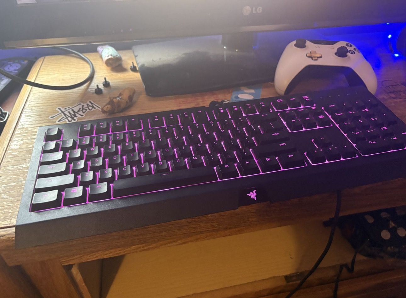 Razor Keyboard Pickup Only 