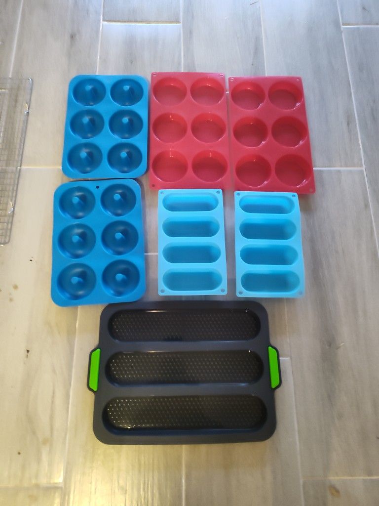 Silicone Baking Molds