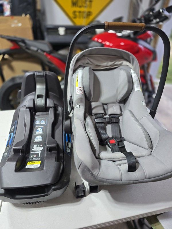 Nuna Pipa Lite With Base, Exp.