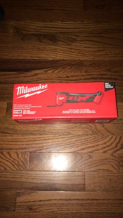 Milwaukee M18 Multitool Tool Olny $100 Firm Cash Olny 