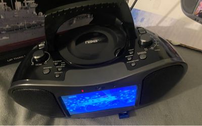 🎵 NAXA 7” Bluetooth DVD Boombox – NEW OPEN BOX – $140 🎵  💲 Price: $140  Selling a like-new NAXA 7” Bluetooth DVD Boombox. It was only opened to tes
