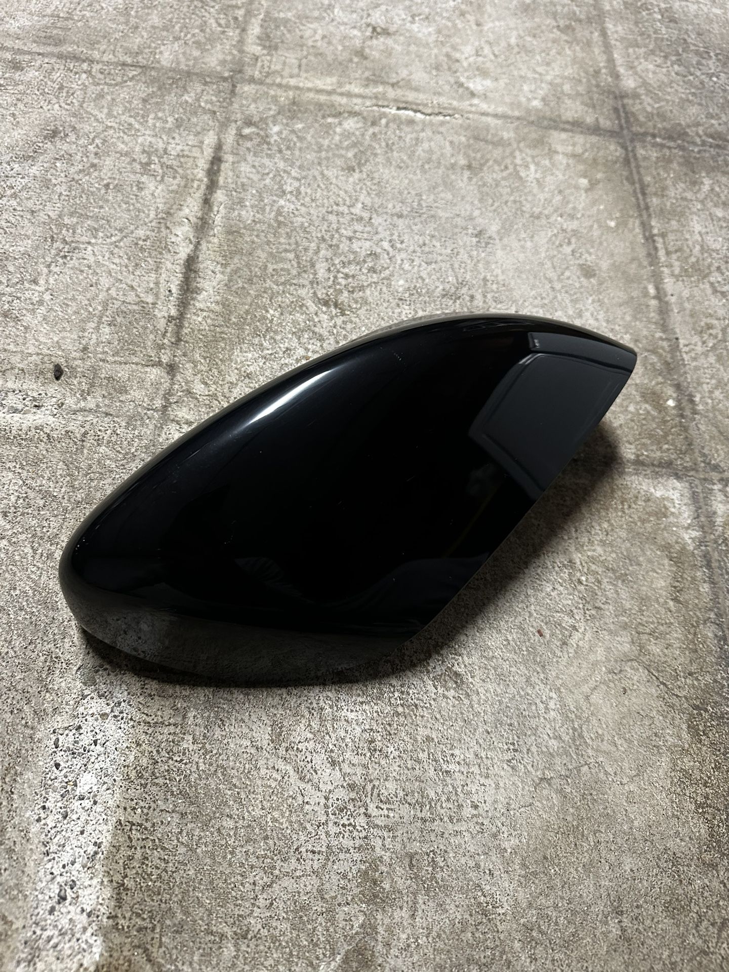 like new oem 2013-2018 nissan altima right side black mirror cap