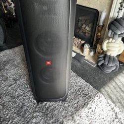 JBL Partybox 1000..