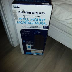 Brand New In Box Chamberlain Wall Mount Mural Garage Door Opener