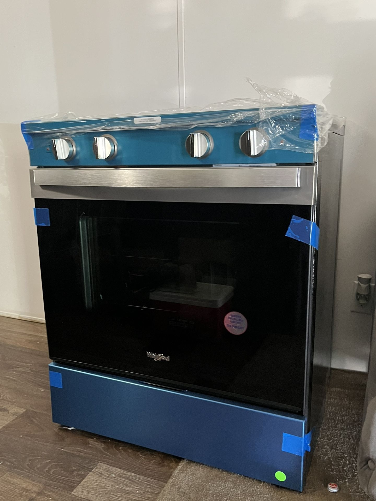 Stove New Whirpool/ELECTRIC/ Stainless Steel/ Air Fry