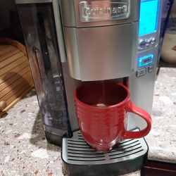 CUISINART SINGLE CUP COFFEE MACHINE ONLY USED ONCE IS  LIKE NEW