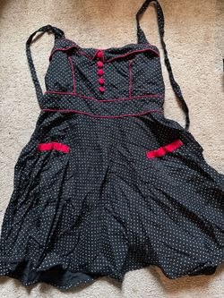 Pin-up girl polka dot dress