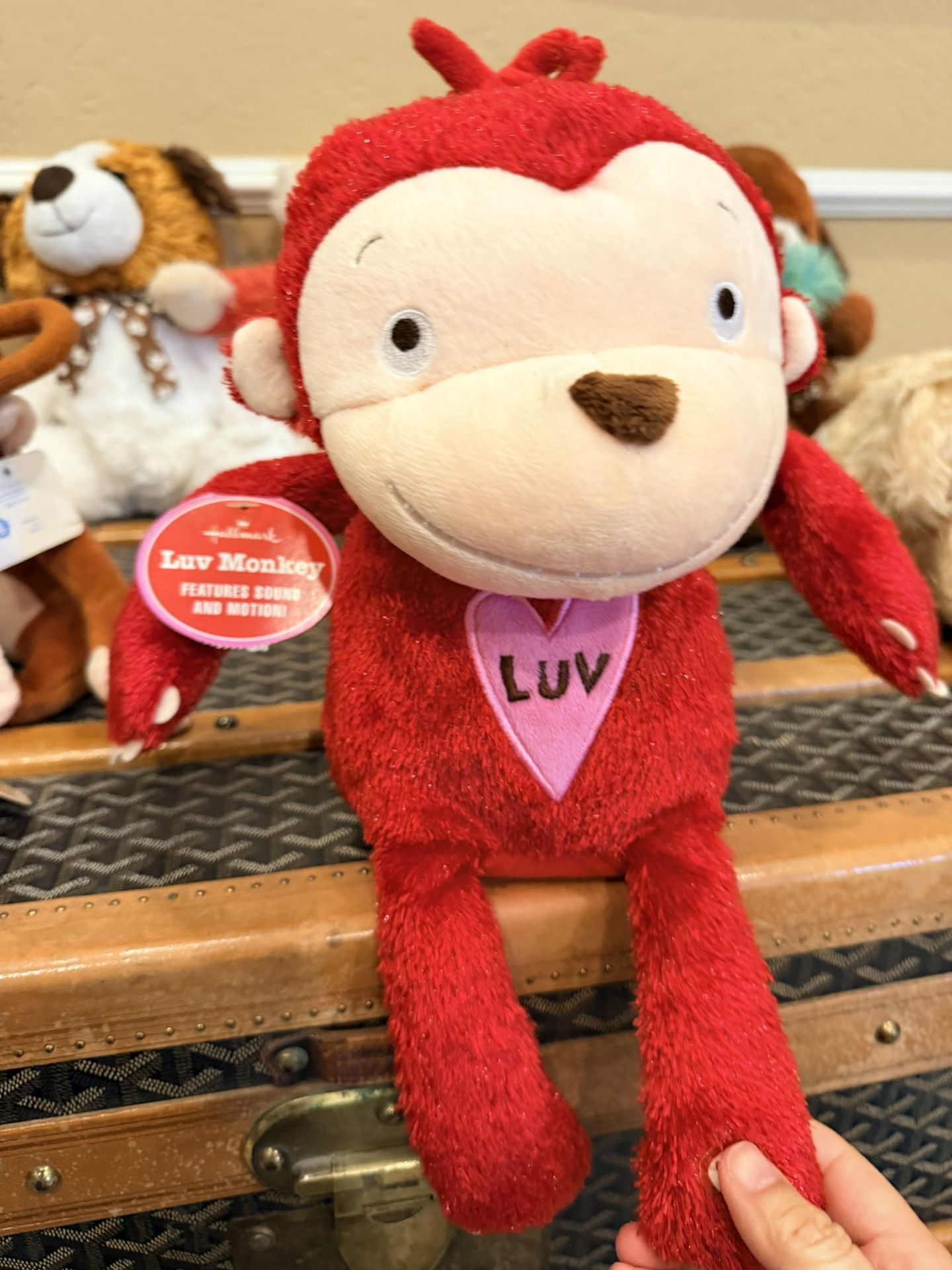 Hallmark Valentine's Day Red Love Monkey Heart With Sound & Motion-New With Tag