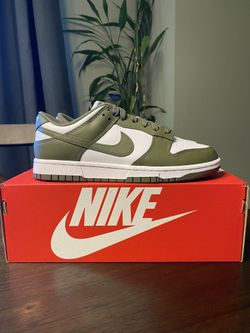 Dunk Low Medium Olive Size 6.5w, 7.5w, 8w,  10M, 10.5M