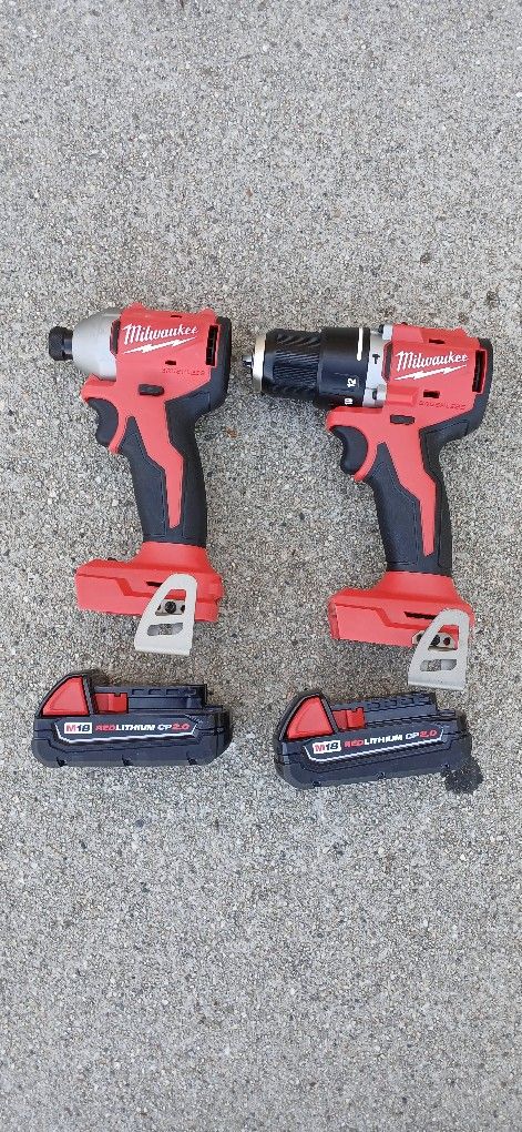 Set De Taladros Milwaukee M18 REDLITHIUM