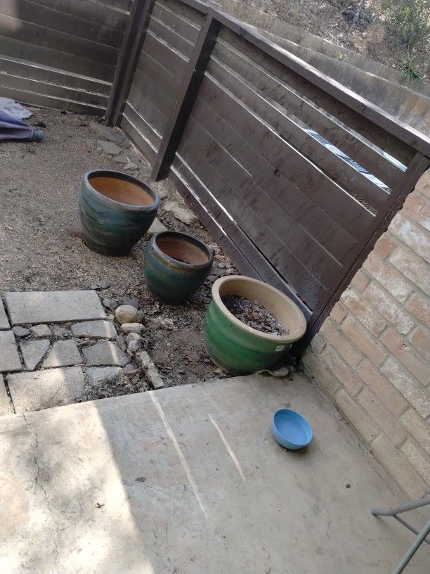 Beautiful Large Terracotta Planters Prices To Sell!!!