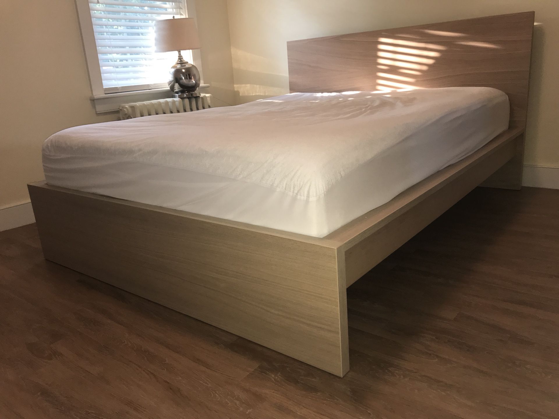 IKEA Malm QUEEN bed frame and supports
