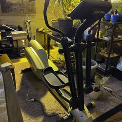 Life fitness 5500HR elliptical