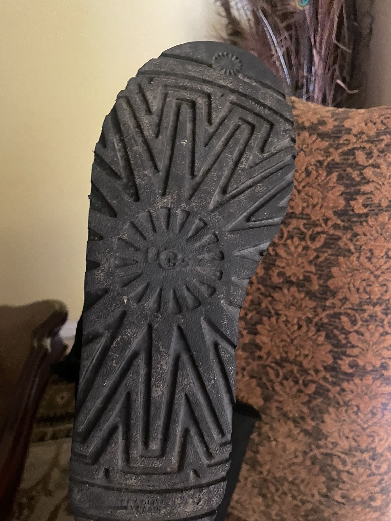 UGG Bailey Button Triplet II Boot Black (Women's) size 9