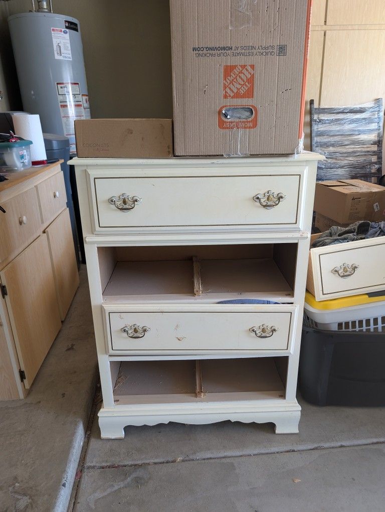 Vintage 4 Drawer Tall Dresser