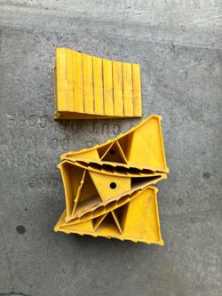 4 chocks