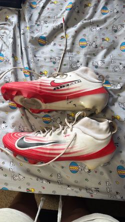 Football cleats