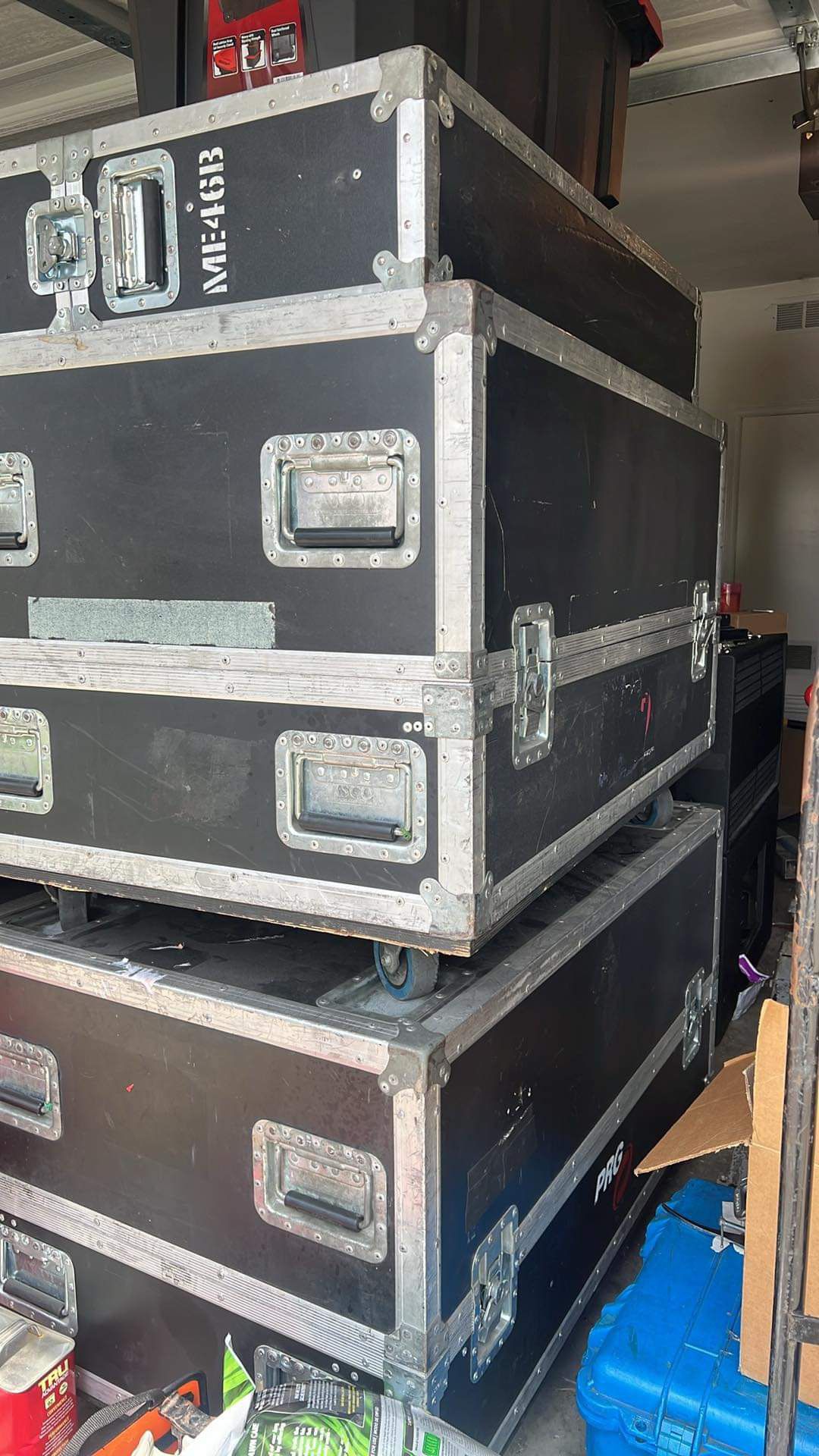 Stage Cases