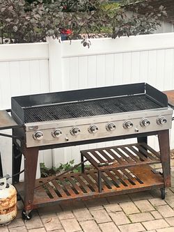 Gas six burner Grill