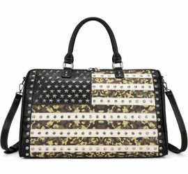 Montana  West American Flag Studded Duffle Bag ✨new✨