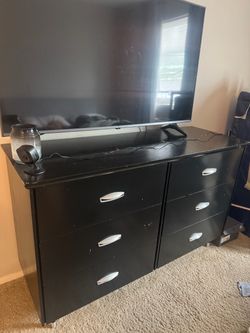 Black 6-Drawer Dresser