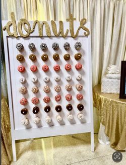 New Solid Wood Donut Stands