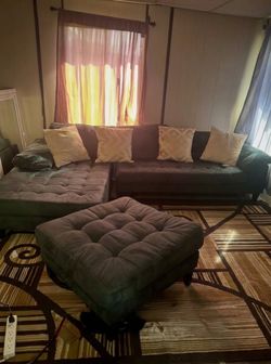 Sofa set.