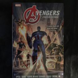 Avengers omnibus’s by Hickman