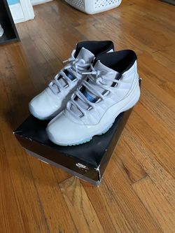 Retro 11s Jordan’s size 8.5