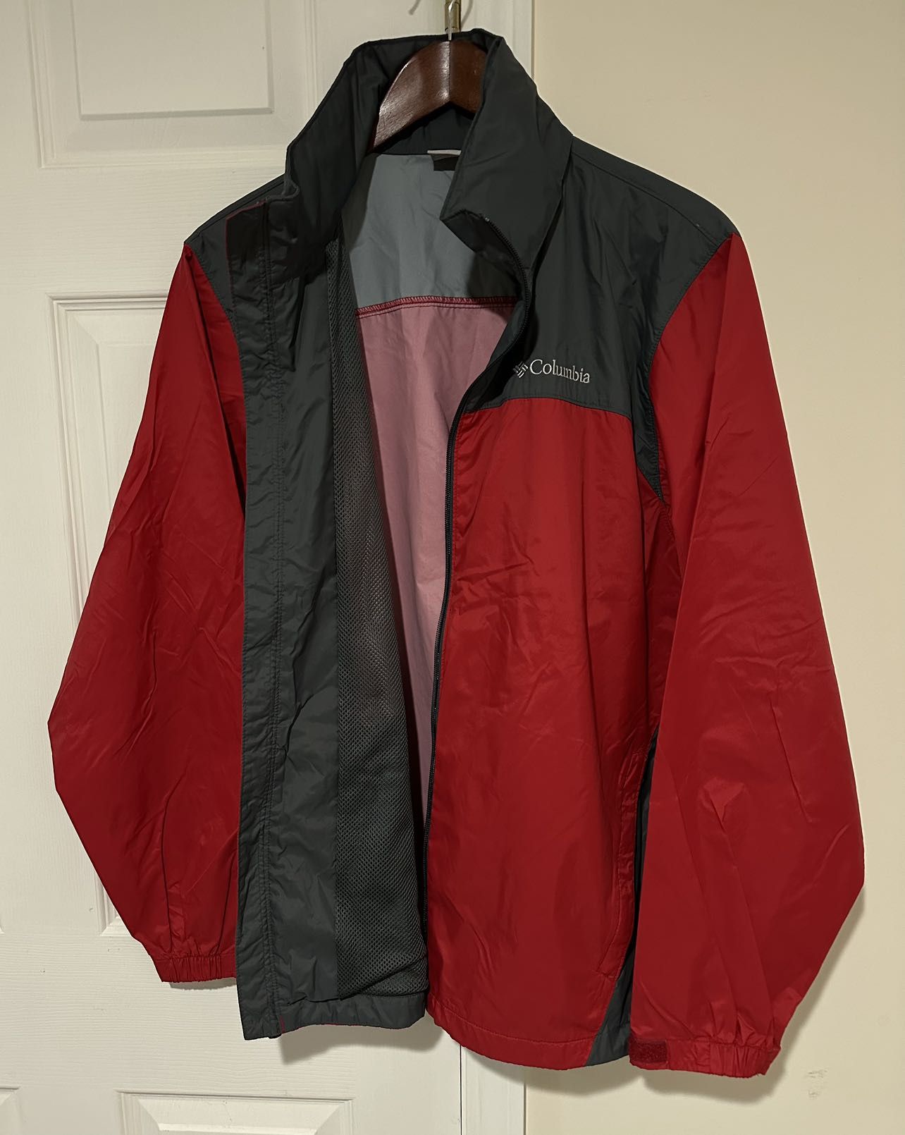 Men’s Columbia Rain Jacket M Size 