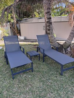 Lawn Chair Set + Table